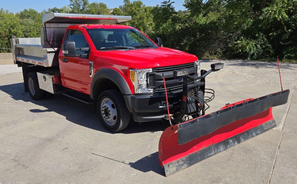 2017 Ford F550 Super Duty XL Dump Truck